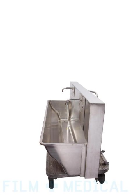 Large sluice Sink